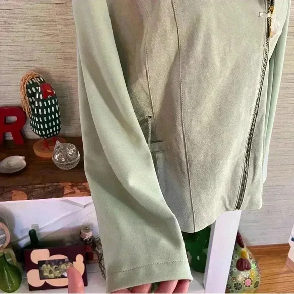 IMAN Genuine Leather Suede Soho Jacket Small Light Green Mint Woman’s Moto NWT - Picture 4 of 10
